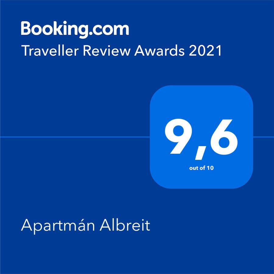 Apartman Albreit 야히모프 외부 사진