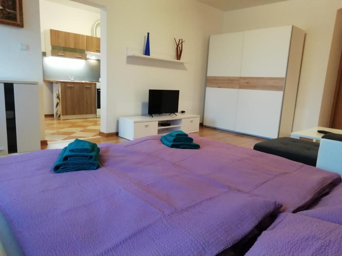 Apartman Albreit 야히모프 외부 사진